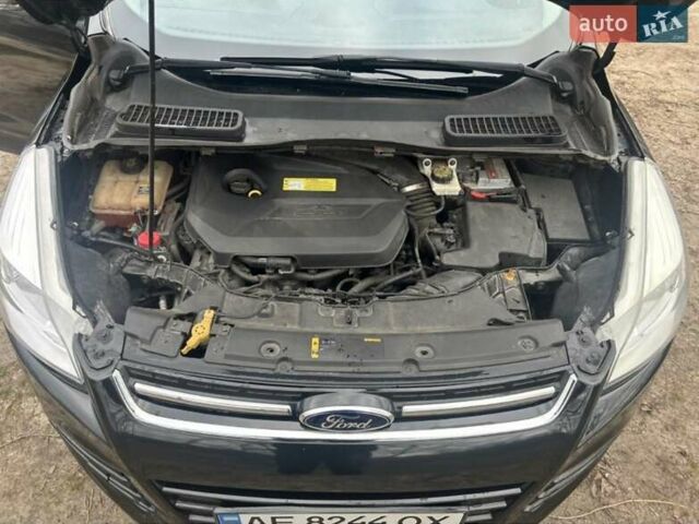 Черный Форд Эскейп, объемом двигателя 1.6 л и пробегом 230 тыс. км за 9800 $, фото 4 на Automoto.ua