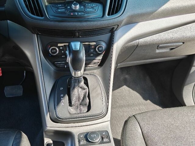 Черный Форд Эскейп, объемом двигателя 2 л и пробегом 131 тыс. км за 11200 $, фото 19 на Automoto.ua