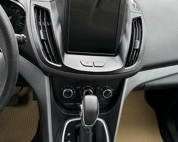 Чорний Форд Ескейп, об'ємом двигуна 1.6 л та пробігом 266 тис. км за 9500 $, фото 13 на Automoto.ua