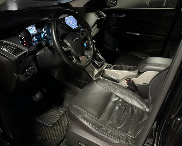 Черный Форд Эскейп, объемом двигателя 2 л и пробегом 220 тыс. км за 10300 $, фото 8 на Automoto.ua