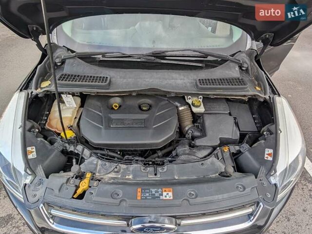 Форд Эскейп 2013 в Киеве на Automoto.ua Черный Форд Эскейп, объемом двигателя 2 л и пробегом 174 тыс. км за 13900 $, фото 14 на Automoto.ua