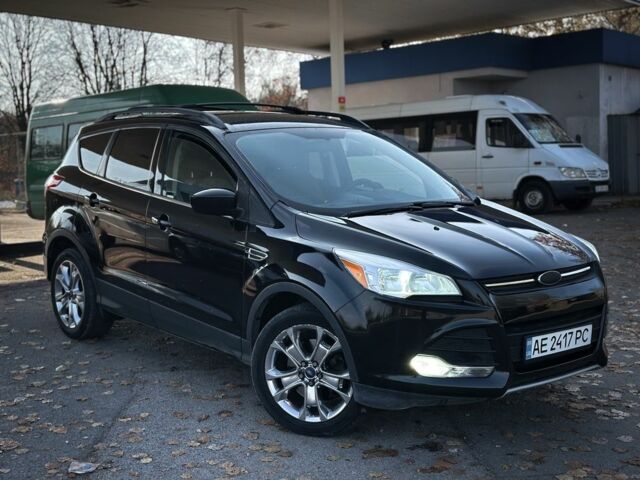 Черный Форд Эскейп, объемом двигателя 2 л и пробегом 190 тыс. км за 9500 $, фото 3 на Automoto.ua