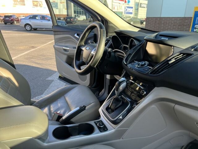 Черный Форд Эскейп, объемом двигателя 1.6 л и пробегом 201 тыс. км за 11500 $, фото 10 на Automoto.ua