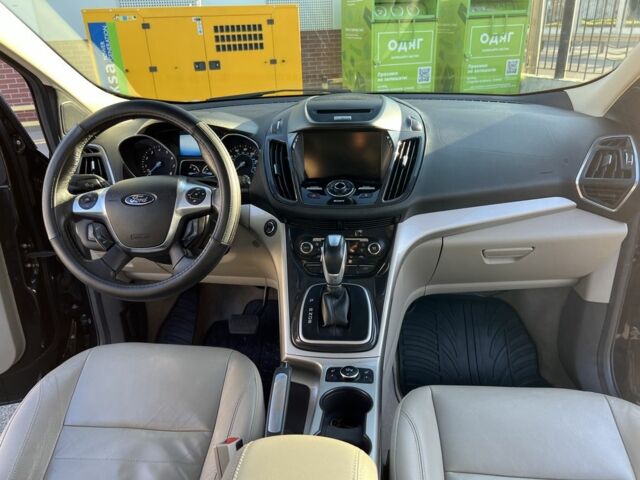 Черный Форд Эскейп, объемом двигателя 1.6 л и пробегом 201 тыс. км за 11500 $, фото 11 на Automoto.ua