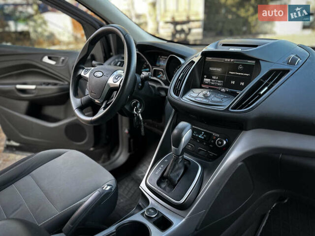 Черный Форд Эскейп, объемом двигателя 2 л и пробегом 189 тыс. км за 9500 $, фото 16 на Automoto.ua