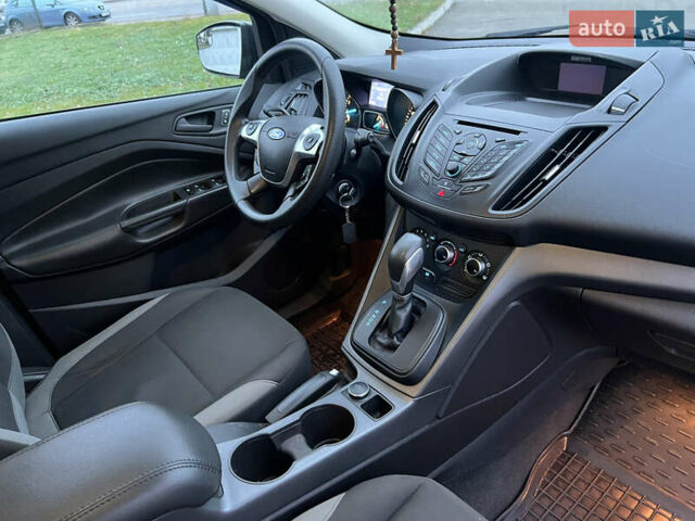 Черный Форд Эскейп, объемом двигателя 2.5 л и пробегом 136 тыс. км за 11900 $, фото 30 на Automoto.ua