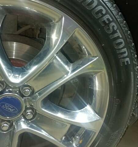 Черный Форд Эскейп, объемом двигателя 1.6 л и пробегом 195 тыс. км за 10500 $, фото 6 на Automoto.ua