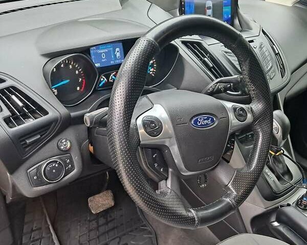 Черный Форд Эскейп, объемом двигателя 1.6 л и пробегом 160 тыс. км за 10000 $, фото 1 на Automoto.ua