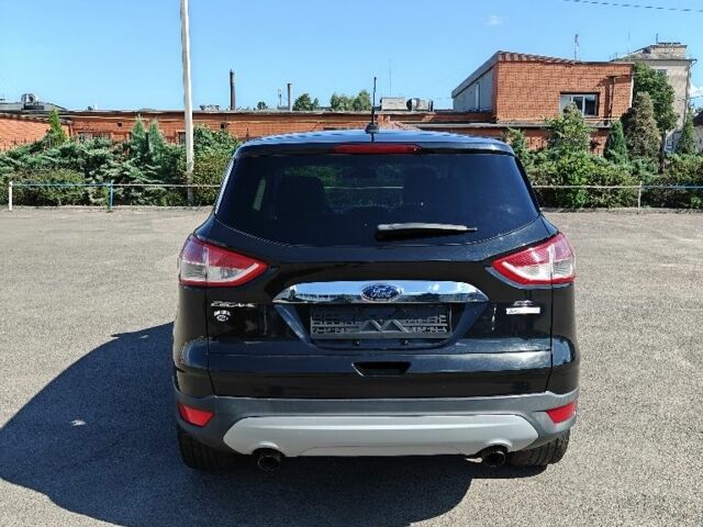 Черный Форд Эскейп, объемом двигателя 2 л и пробегом 131 тыс. км за 11200 $, фото 1 на Automoto.ua