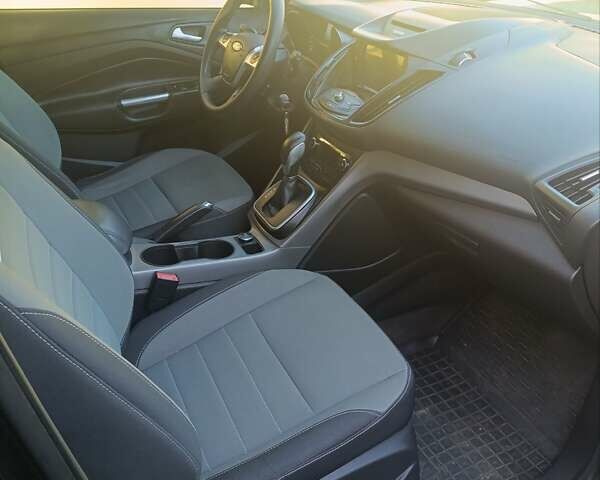 Черный Форд Эскейп, объемом двигателя 1.6 л и пробегом 220 тыс. км за 8500 $, фото 12 на Automoto.ua