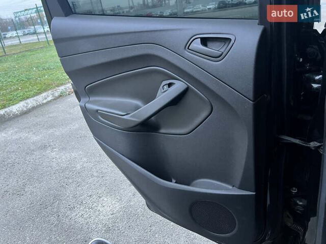 Черный Форд Эскейп, объемом двигателя 2.5 л и пробегом 136 тыс. км за 11900 $, фото 23 на Automoto.ua