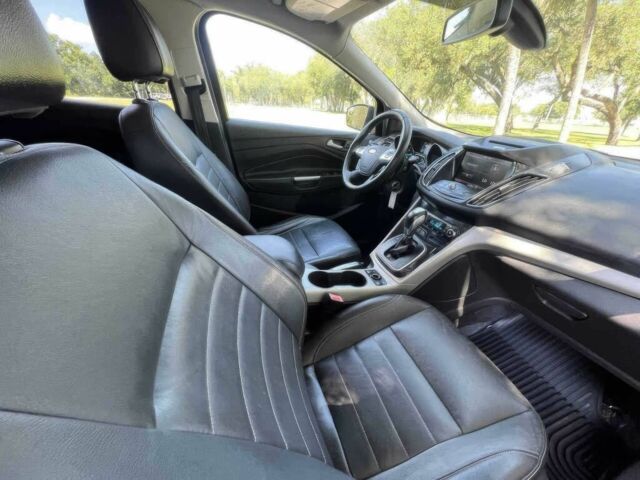 Черный Форд Эскейп, объемом двигателя 2 л и пробегом 87 тыс. км за 2100 $, фото 6 на Automoto.ua