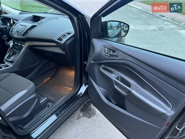 Черный Форд Эскейп, объемом двигателя 2.5 л и пробегом 136 тыс. км за 11900 $, фото 31 на Automoto.ua