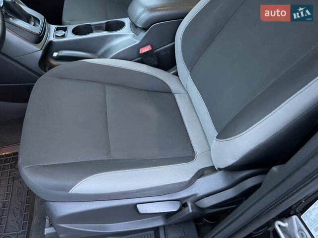 Черный Форд Эскейп, объемом двигателя 2.5 л и пробегом 136 тыс. км за 11900 $, фото 13 на Automoto.ua