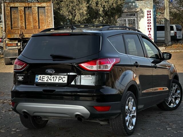 Черный Форд Эскейп, объемом двигателя 2 л и пробегом 190 тыс. км за 9500 $, фото 5 на Automoto.ua