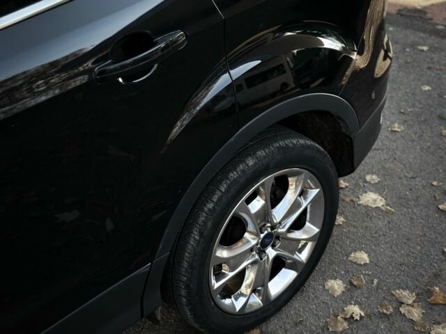 Черный Форд Эскейп, объемом двигателя 2 л и пробегом 190 тыс. км за 9500 $, фото 10 на Automoto.ua