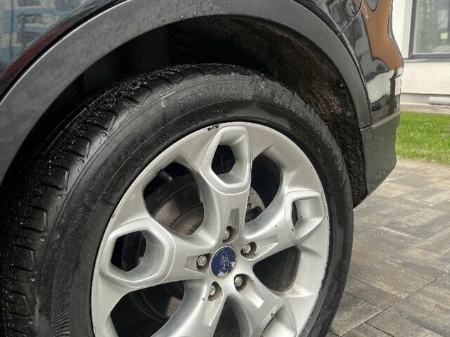 Черный Форд Эскейп, объемом двигателя 2.5 л и пробегом 234 тыс. км за 10900 $, фото 6 на Automoto.ua