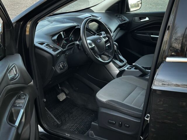 Черный Форд Эскейп, объемом двигателя 2 л и пробегом 190 тыс. км за 9500 $, фото 11 на Automoto.ua