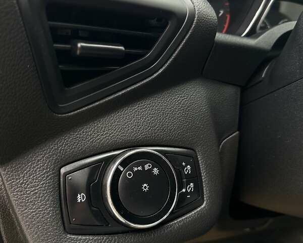 Чорний Форд Ескейп, об'ємом двигуна 1.6 л та пробігом 266 тис. км за 9500 $, фото 10 на Automoto.ua