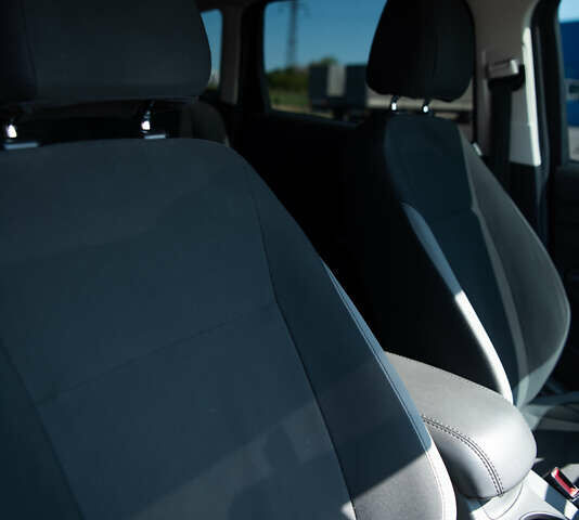 Черный Форд Эскейп, объемом двигателя 2.49 л и пробегом 168 тыс. км за 10500 $, фото 28 на Automoto.ua