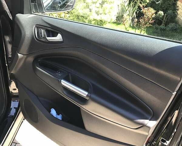 Черный Форд Эскейп, объемом двигателя 1.6 л и пробегом 288 тыс. км за 9900 $, фото 8 на Automoto.ua