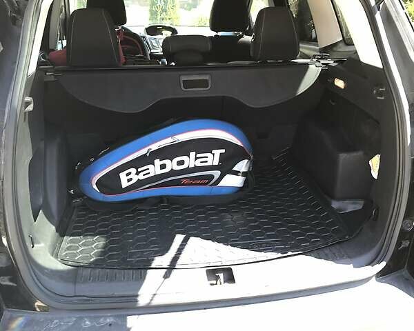 Черный Форд Эскейп, объемом двигателя 1.6 л и пробегом 288 тыс. км за 9900 $, фото 4 на Automoto.ua