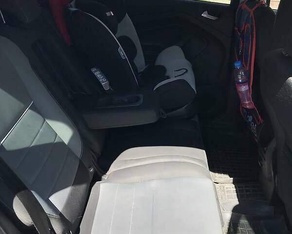 Черный Форд Эскейп, объемом двигателя 1.6 л и пробегом 288 тыс. км за 9900 $, фото 11 на Automoto.ua