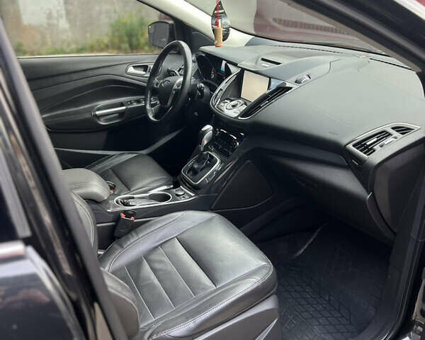 Черный Форд Эскейп, объемом двигателя 1.6 л и пробегом 145 тыс. км за 13000 $, фото 10 на Automoto.ua