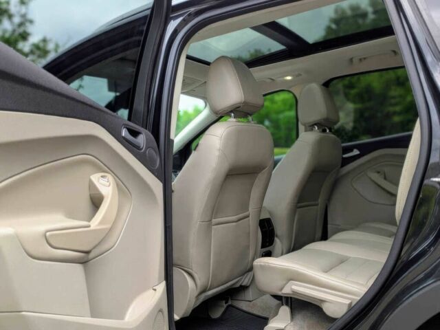 Чорний Форд Ескейп, об'ємом двигуна 2 л та пробігом 88 тис. км за 1900 $, фото 10 на Automoto.ua