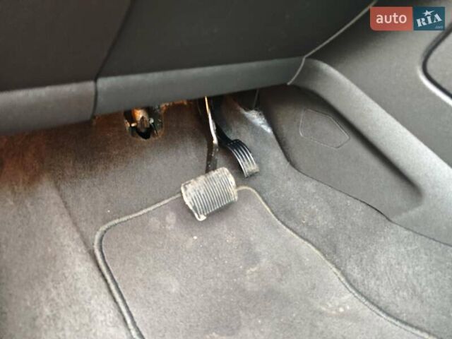 Черный Форд Эскейп, объемом двигателя 2.5 л и пробегом 214 тыс. км за 11999 $, фото 15 на Automoto.ua