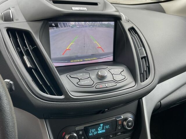 Черный Форд Эскейп, объемом двигателя 1.6 л и пробегом 198 тыс. км за 9990 $, фото 7 на Automoto.ua