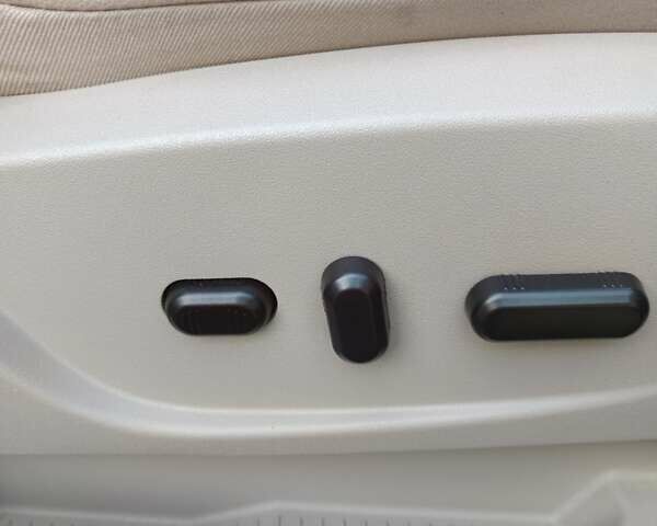 Чорний Форд Ескейп, об'ємом двигуна 2 л та пробігом 286 тис. км за 10500 $, фото 10 на Automoto.ua