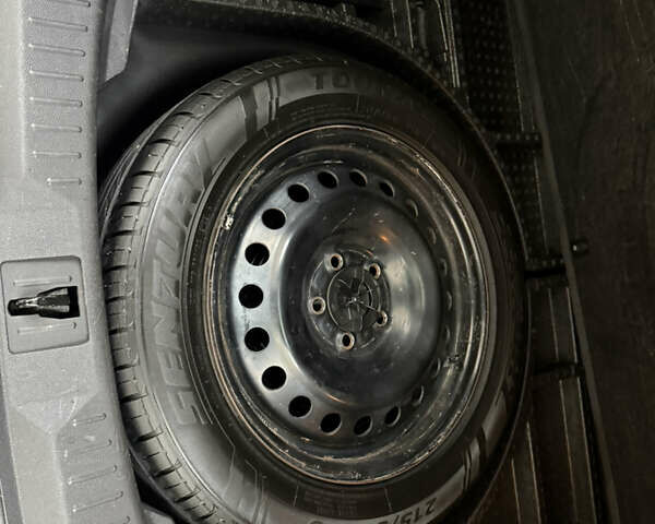 Черный Форд Эскейп, объемом двигателя 1.6 л и пробегом 207 тыс. км за 10000 $, фото 19 на Automoto.ua