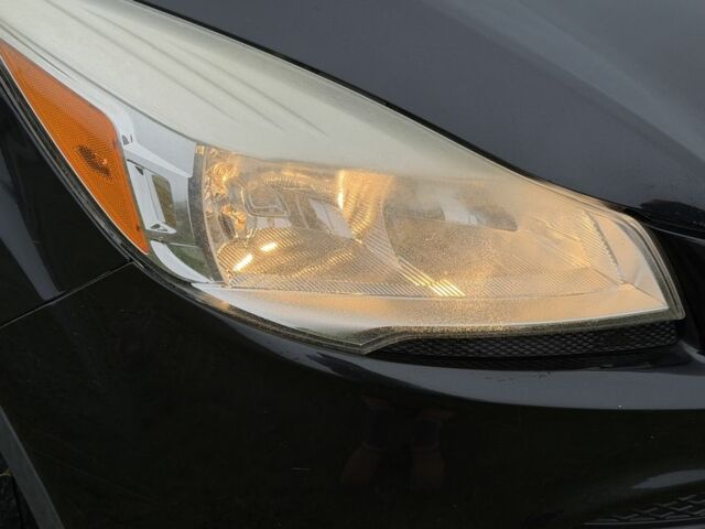 Черный Форд Эскейп, объемом двигателя 1.6 л и пробегом 270 тыс. км за 10700 $, фото 13 на Automoto.ua