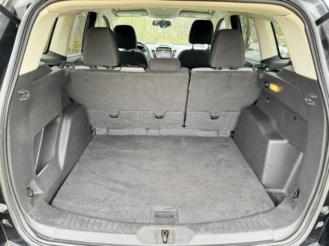 Черный Форд Эскейп, объемом двигателя 1.6 л и пробегом 270 тыс. км за 10700 $, фото 16 на Automoto.ua