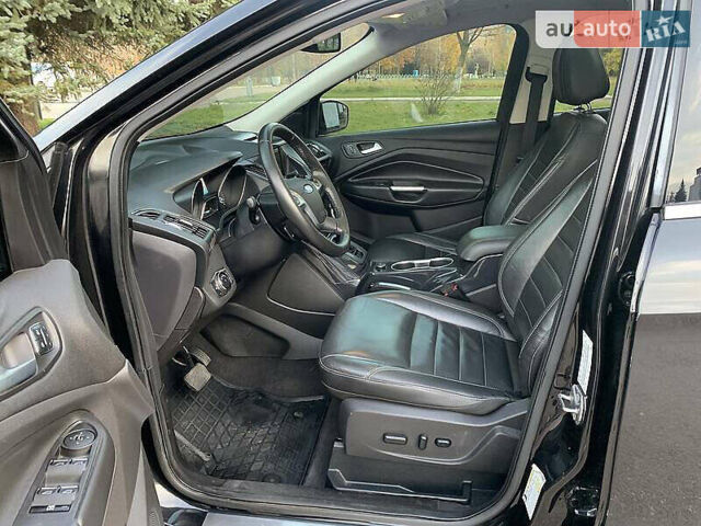 Черный Форд Эскейп, объемом двигателя 1.6 л и пробегом 210 тыс. км за 10500 $, фото 4 на Automoto.ua