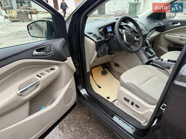 Черный Форд Эскейп, объемом двигателя 1.6 л и пробегом 207 тыс. км за 10000 $, фото 11 на Automoto.ua