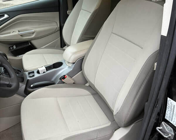 Черный Форд Эскейп, объемом двигателя 1.6 л и пробегом 207 тыс. км за 10000 $, фото 15 на Automoto.ua