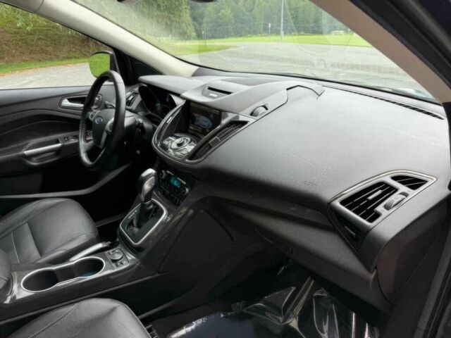 Черный Форд Эскейп, объемом двигателя 1.6 л и пробегом 85 тыс. км за 6000 $, фото 8 на Automoto.ua