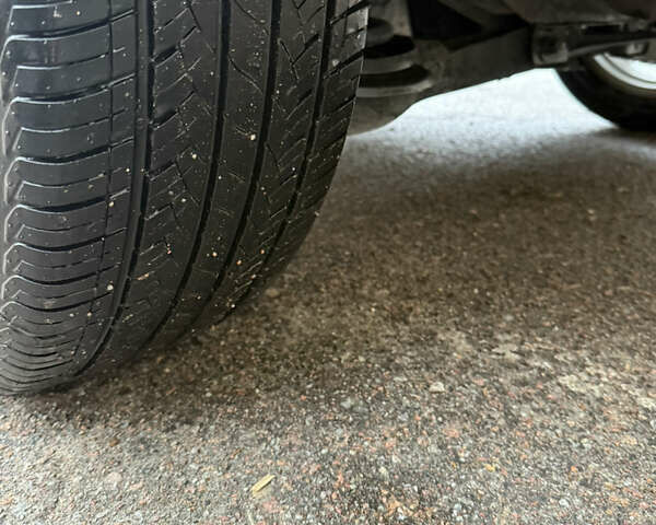 Черный Форд Эскейп, объемом двигателя 1.6 л и пробегом 207 тыс. км за 10000 $, фото 10 на Automoto.ua