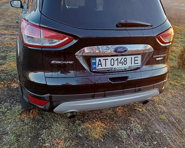 Черный Форд Эскейп, объемом двигателя 2 л и пробегом 280 тыс. км за 11500 $, фото 6 на Automoto.ua