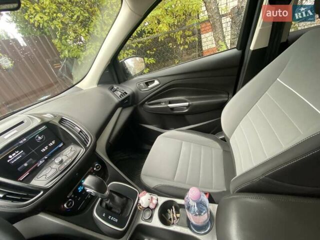 Форд Ескейп 2014 у Люботине на Automoto.ua Чорний Форд Ескейп, об'ємом двигуна 1.6 л та пробігом 188 тис. км за 9500 $, фото 3 на Automoto.ua