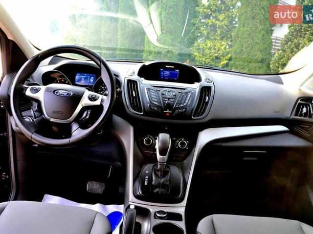 Форд Ескейп 2014 у Києві на Automoto.ua Чорний Форд Ескейп, об'ємом двигуна 1.6 л та пробігом 160 тис. км за 10800 $, фото 13 на Automoto.ua