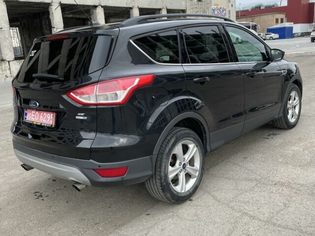 Черный Форд Эскейп, объемом двигателя 1.6 л и пробегом 198 тыс. км за 9990 $, фото 1 на Automoto.ua