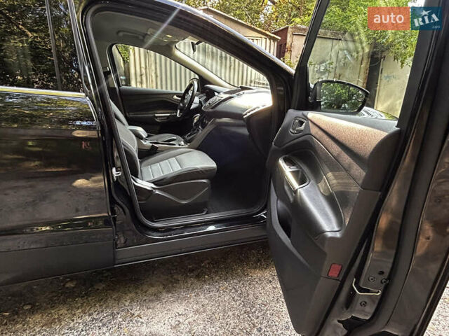 Чорний Форд Ескейп, об'ємом двигуна 2 л та пробігом 203 тис. км за 11400 $, фото 22 на Automoto.ua