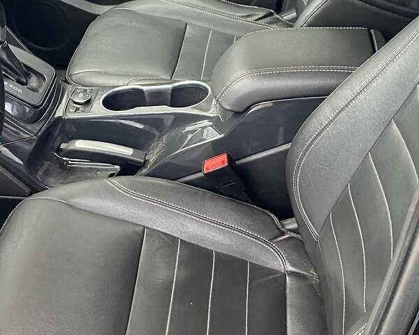 Черный Форд Эскейп, объемом двигателя 1.6 л и пробегом 190 тыс. км за 9500 $, фото 5 на Automoto.ua