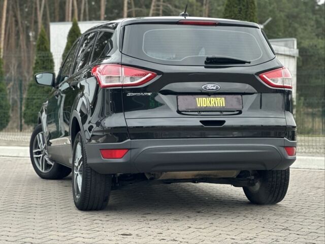 Черный Форд Эскейп, объемом двигателя 2.5 л и пробегом 126 тыс. км за 11800 $, фото 7 на Automoto.ua