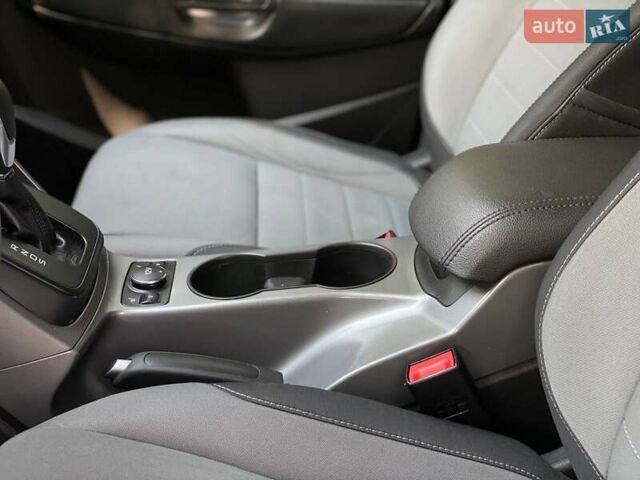 Черный Форд Эскейп, объемом двигателя 1.6 л и пробегом 132 тыс. км за 10490 $, фото 35 на Automoto.ua