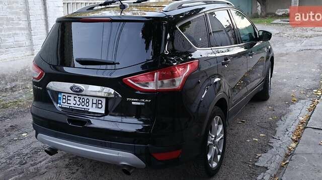 Черный Форд Эскейп, объемом двигателя 2 л и пробегом 140 тыс. км за 14000 $, фото 14 на Automoto.ua