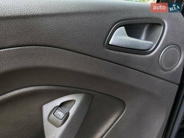 Черный Форд Эскейп, объемом двигателя 1.6 л и пробегом 132 тыс. км за 10490 $, фото 39 на Automoto.ua